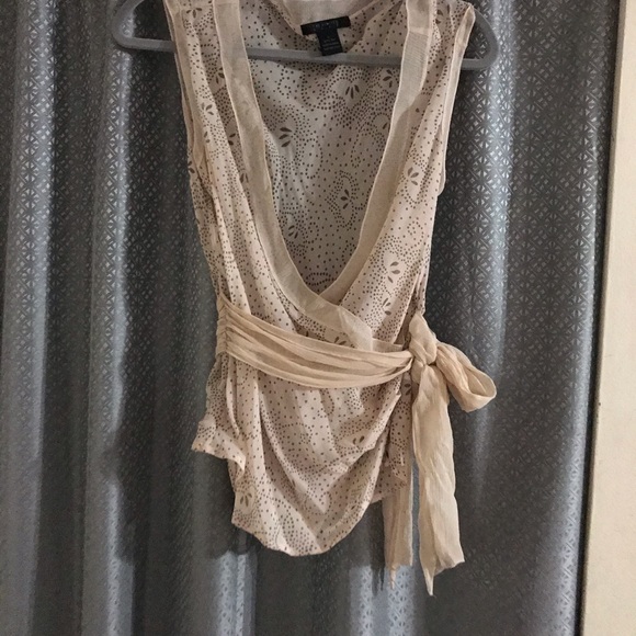 The Limited Tops - NWOT The Limited silk blouse with side zipper!